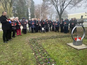 Paljenje lampaša kod Vučedolske golubice na Lenišću